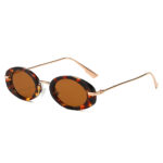 Retro High-grade Catwalk Sun Glasses - Image 3