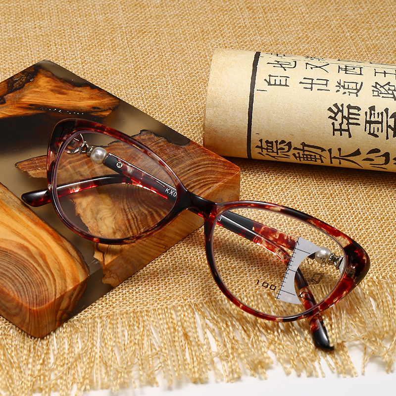 330b4872-f199-43b3-b0ba-e35474d49781.jpg Fashion Cat Eye Presbyopic Glasses Smart Zoom Anti-blue Light - Image 1
