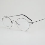 Screwless Vintage Pure Titanium Glasses Frame - Image 5
