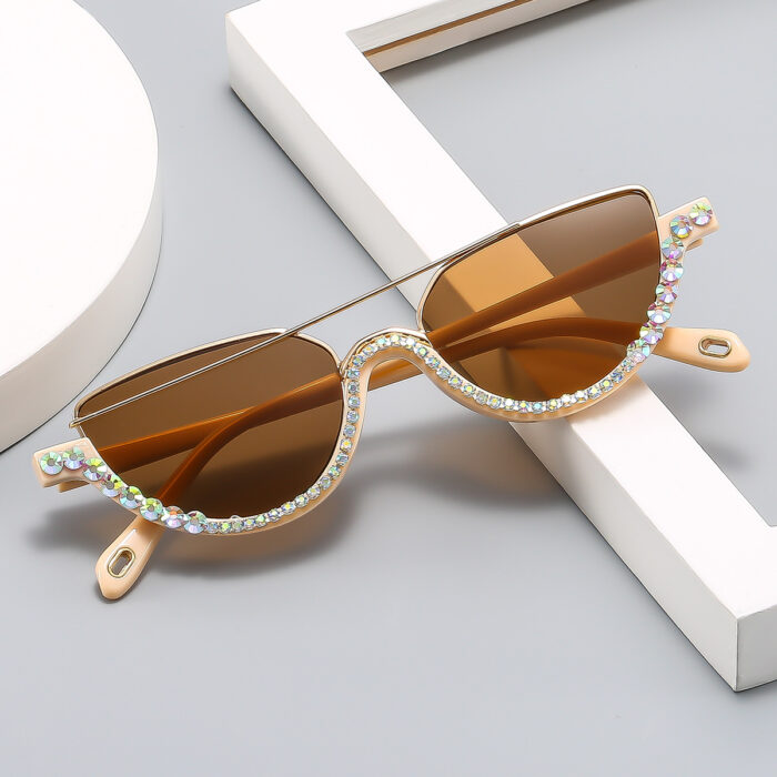 Round Face Korean Fashion Boundless Sun Glasses Driving Catwalk - Image 1