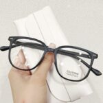 Retro Large Square Flat Glasses - Image 2