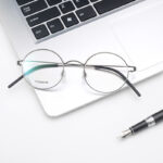 Screwless Vintage Pure Titanium Glasses Frame