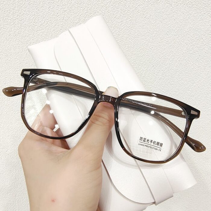 Retro Large Square Flat Glasses - Image 4