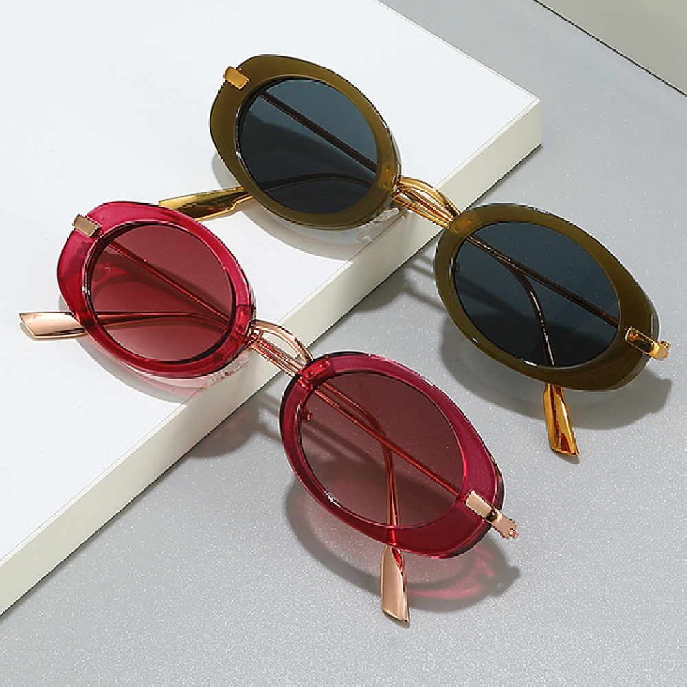 a61a354f-e798-4e7f-90ca-ea4cb91ad802.jpg Retro High-grade Catwalk Sun Glasses - Image 1