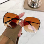 Men's And Women's Fashionable UV Protection And Slimming Sun Glasses - Image 3