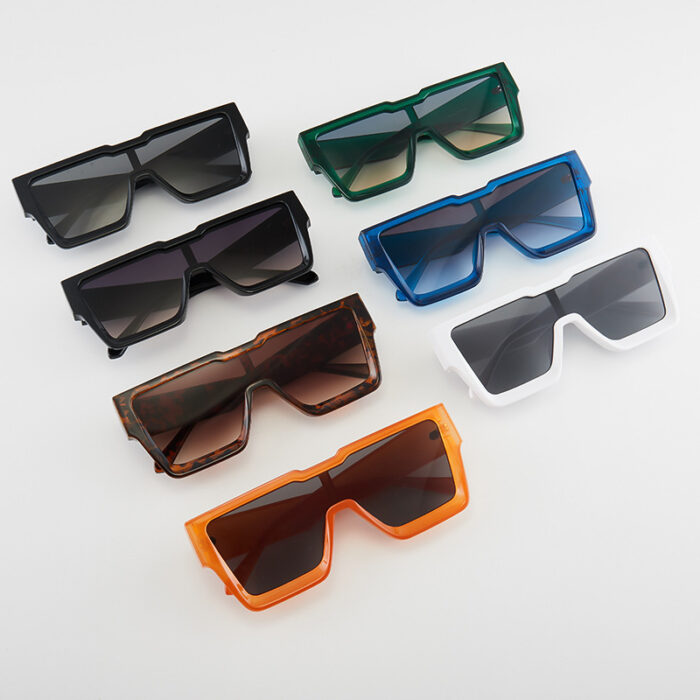 Personalized Sunglasses Trendy One-piece Frame Glasses - Image 1