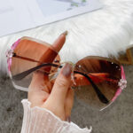 Sunglasses Female Rhinestone To Make Big Face Thin-looked UV Protection Sun Glasses - Image 5