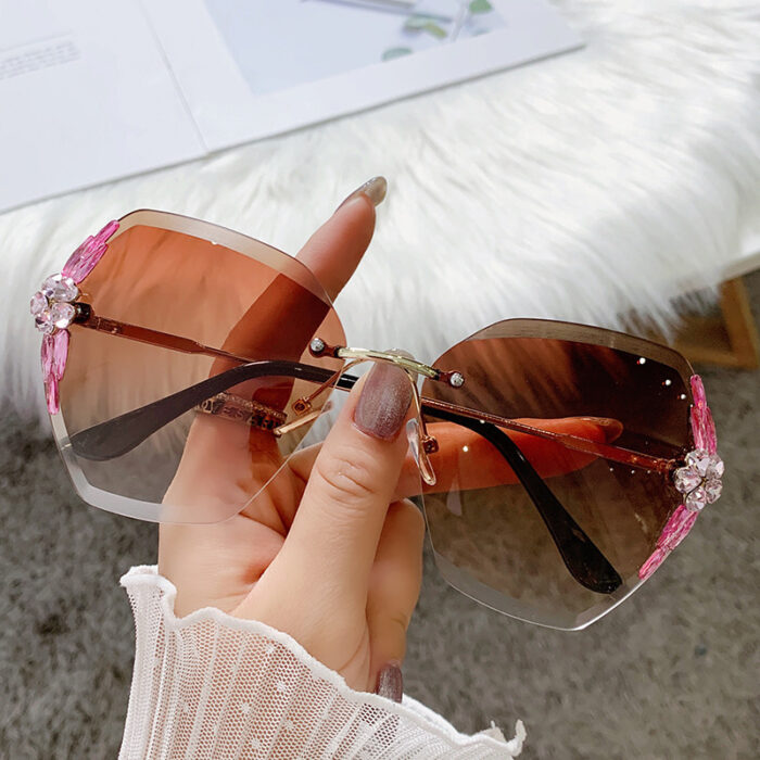 Sunglasses Female Rhinestone To Make Big Face Thin-looked UV Protection Sun Glasses - Image 5