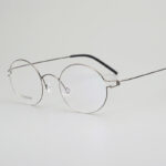 Screwless Vintage Pure Titanium Glasses Frame - Image 3