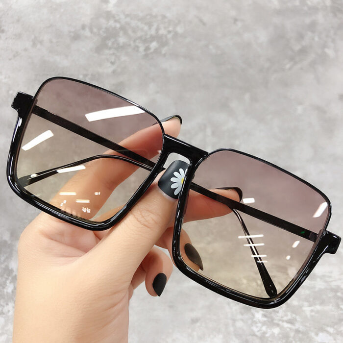 Women's Alloy Plastic Lower Semi-rimless Slimming Sun Glasses - Image 3